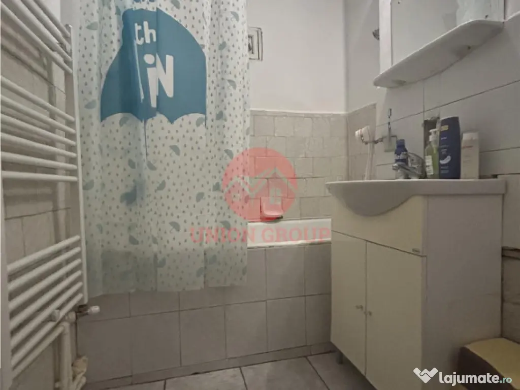 Apartament 3 camere, decomandat, Navodari