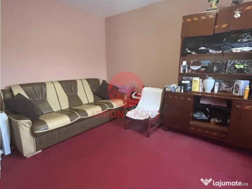 Apartament 3 camere, decomandat, Navodari