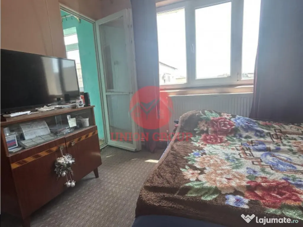 Apartament 3 camere, decomandat, Navodari