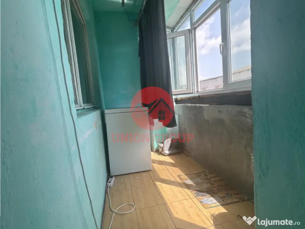 Apartament 3 camere, decomandat, Navodari