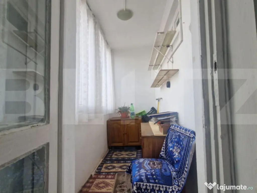 Apartament cu 2 camere, etaj intermediar, luminos, circular