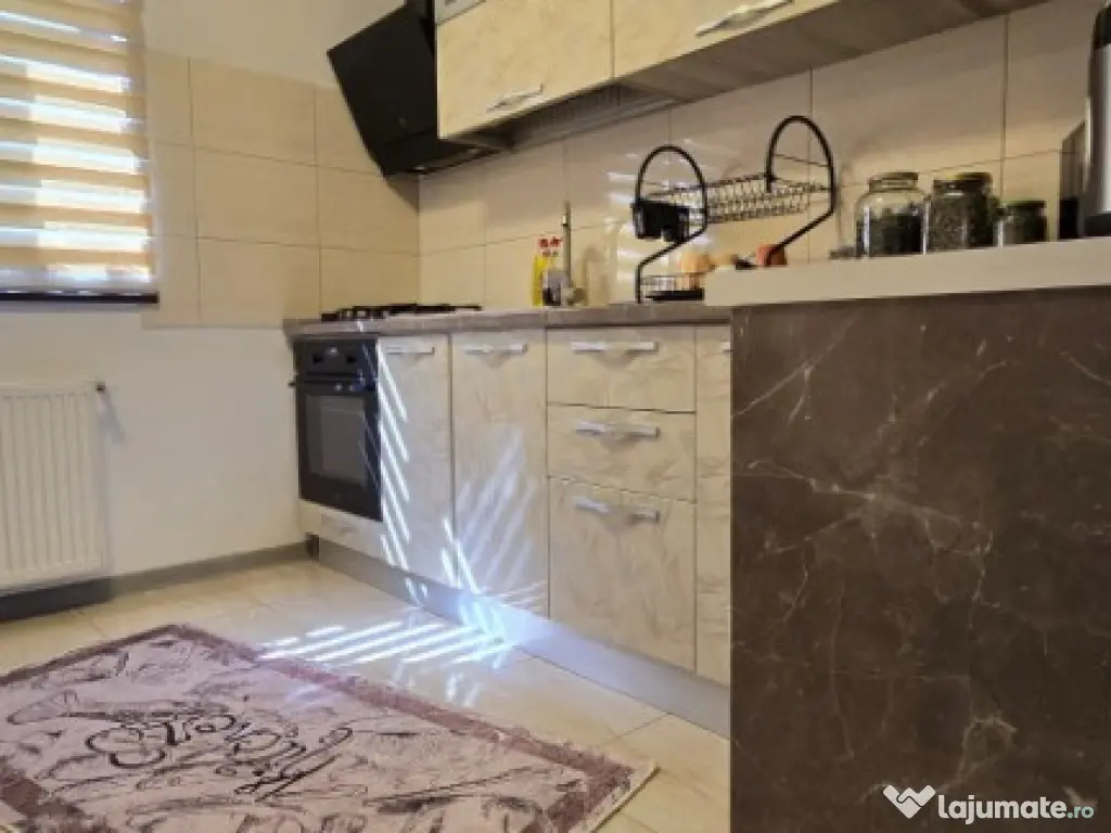 Casa P+ M cu placa intre etaje la cheie ,teren 340 mp