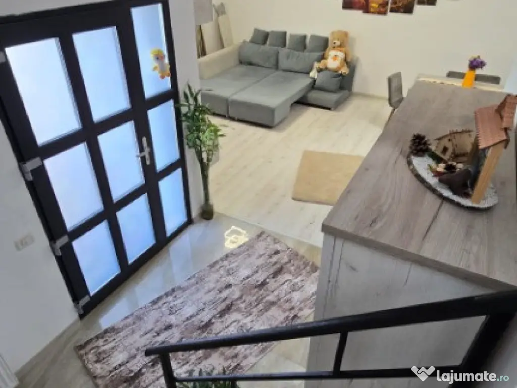 Casa P+ M cu placa intre etaje la cheie ,teren 340 mp