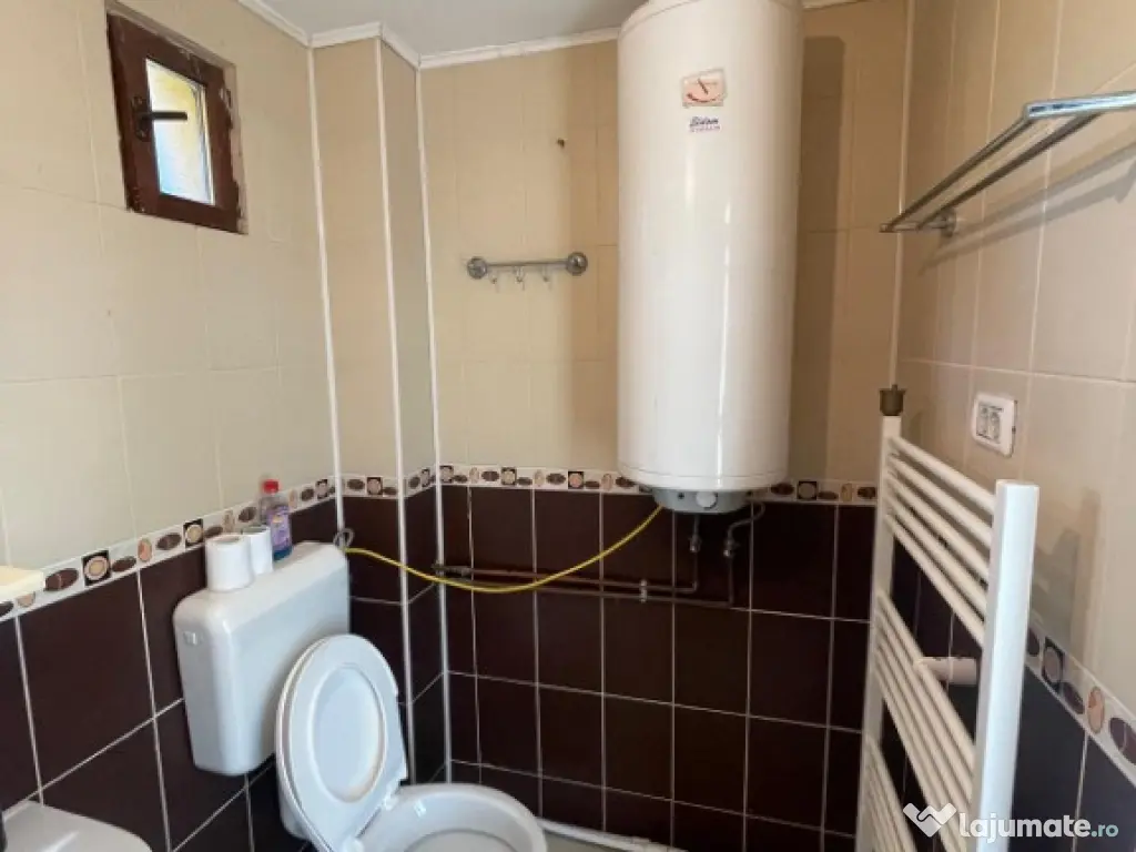 Casa 4 camere P+1E zona 3 Insule