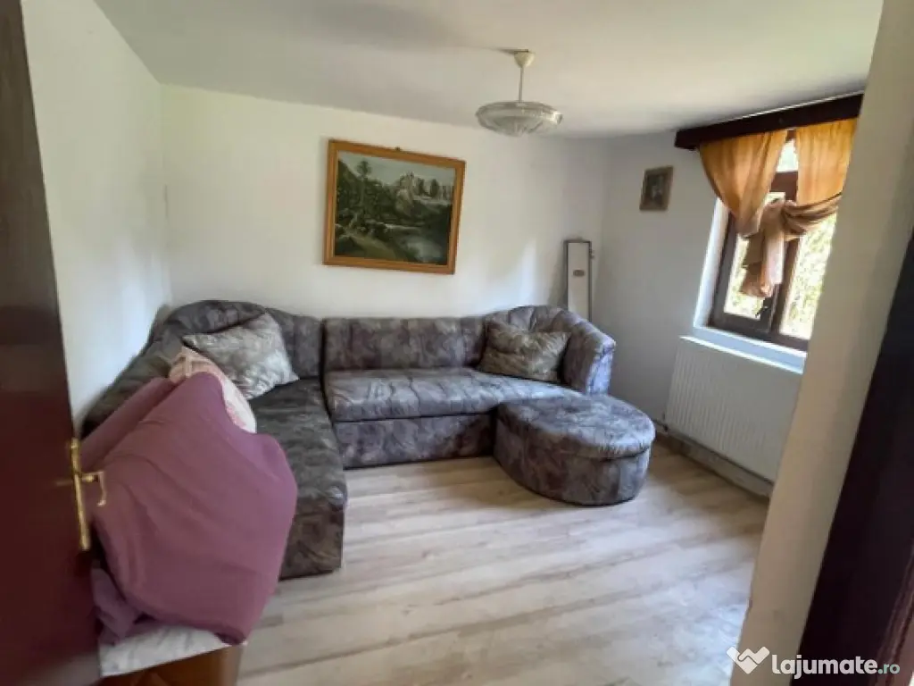 Casa 4 camere P+1E zona 3 Insule