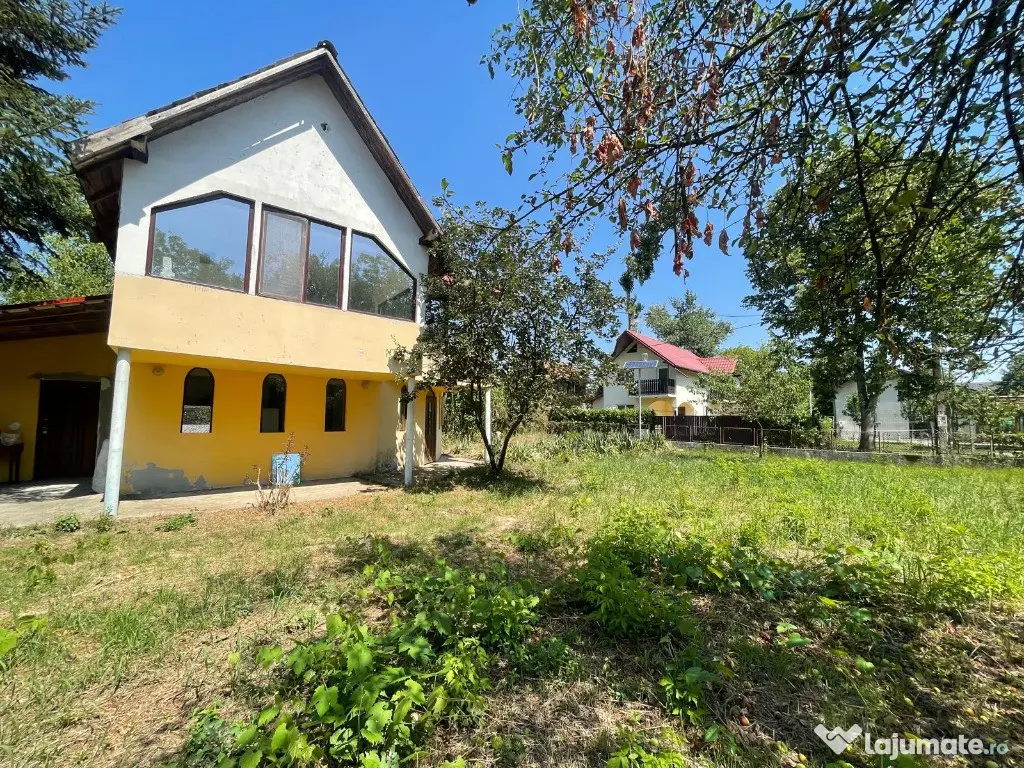 Casa 4 camere P+1E zona 3 Insule