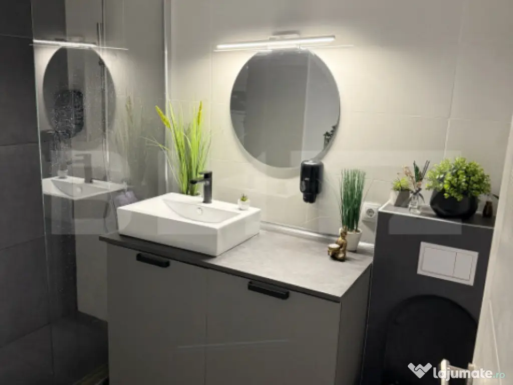 Apartament modern cu 2 camere, parcare – la cheie, în blo