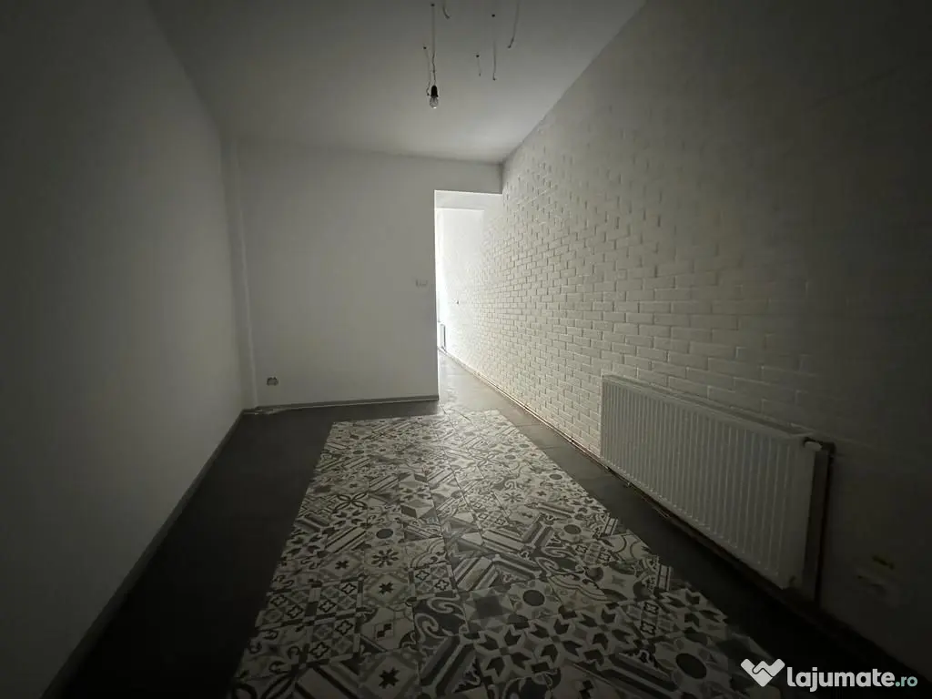 Zona Ultracentrala Universitate 44mp trafic pietonal intens 