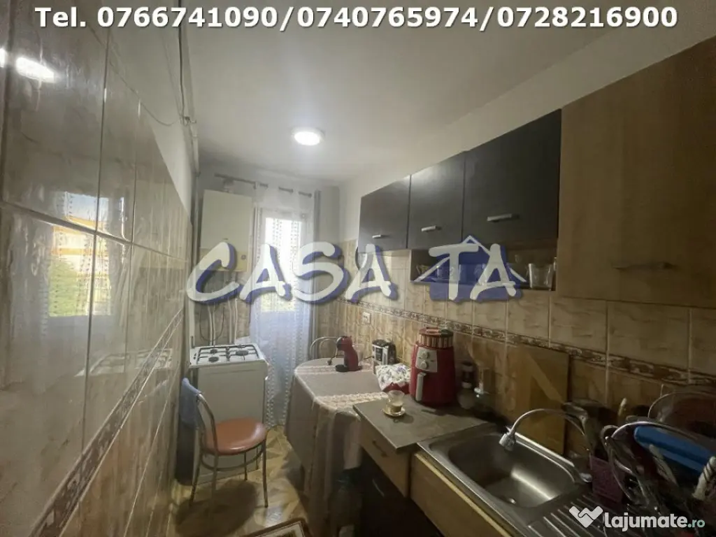 Apartament 2 Camere, Etaj 3, Strada Olari , Târgu Jiu 