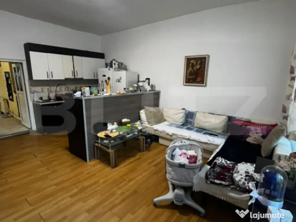 Apartament spațios la casă, 4 camere, ultracentral