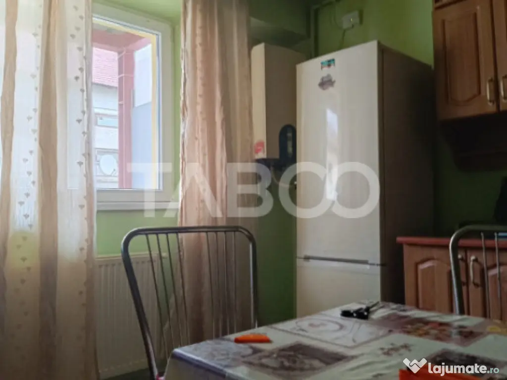 Garsoniera cat un apartament! 51 mp utili balcon 6 mp etaj 3 