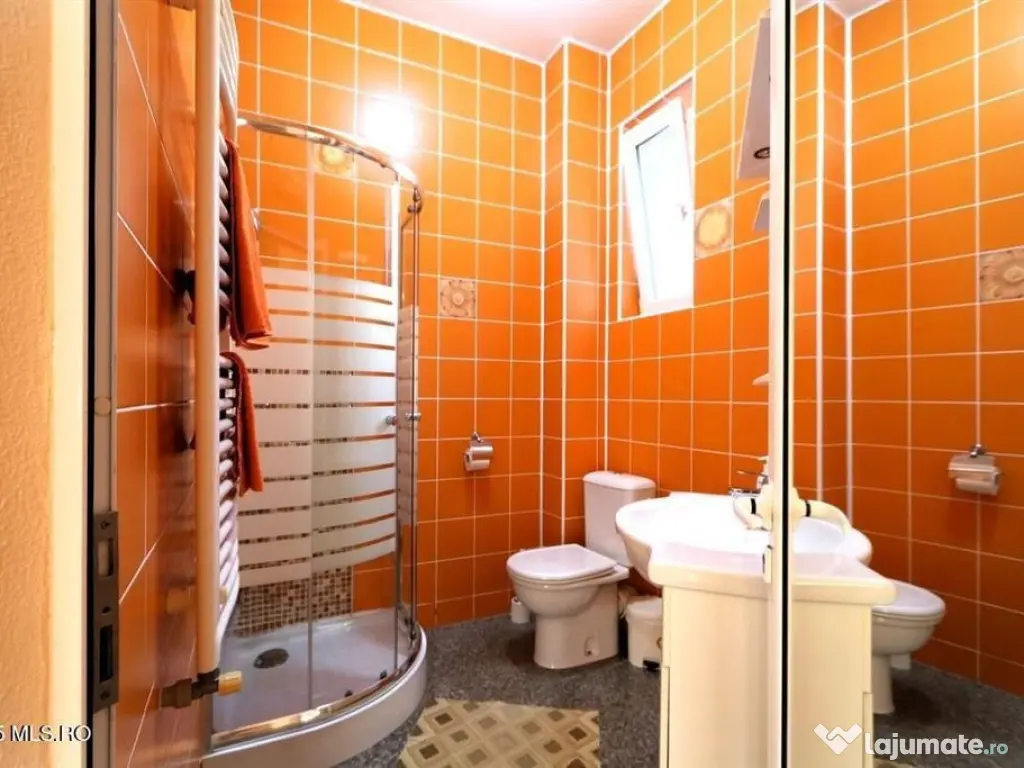 Mamaia Nord - Scoica Land, casa de vacanta la mare, P+1E+...