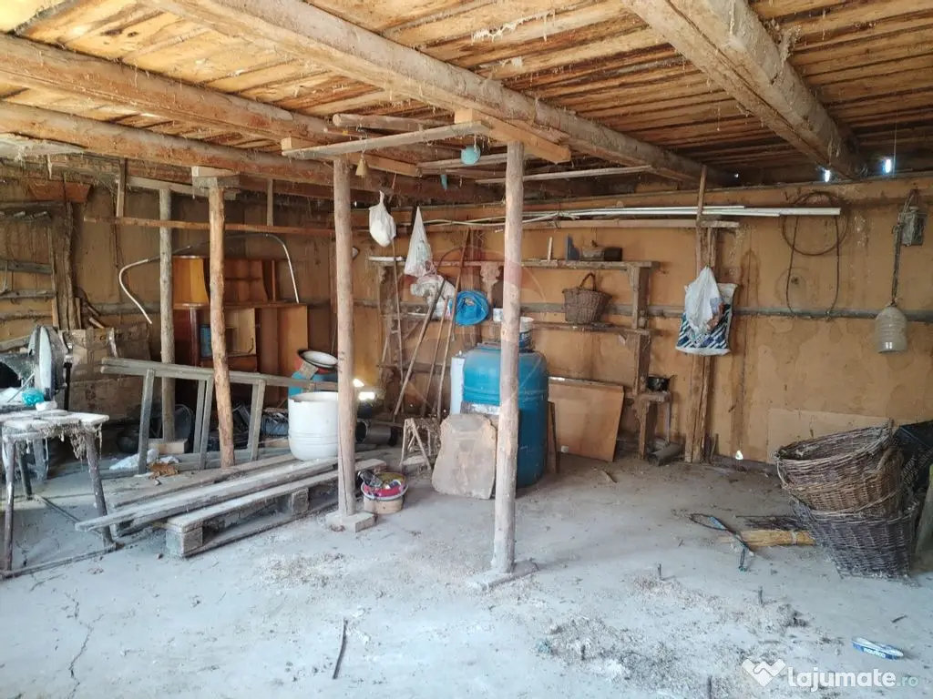 Casă / Vilă cu 4 camere de vânzare în zona Central 