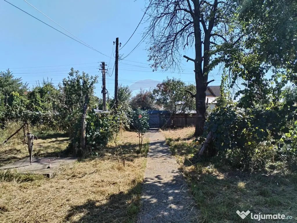 Casă / Vilă cu 4 camere de vânzare în zona Central 