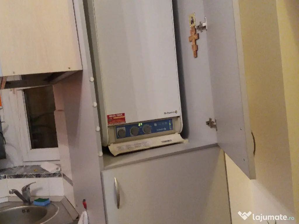 La 9 minute de Universitate, inchiriez garsoniera dubla 