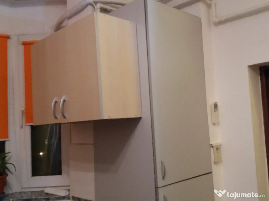 La 9 minute de Universitate, inchiriez garsoniera dubla 