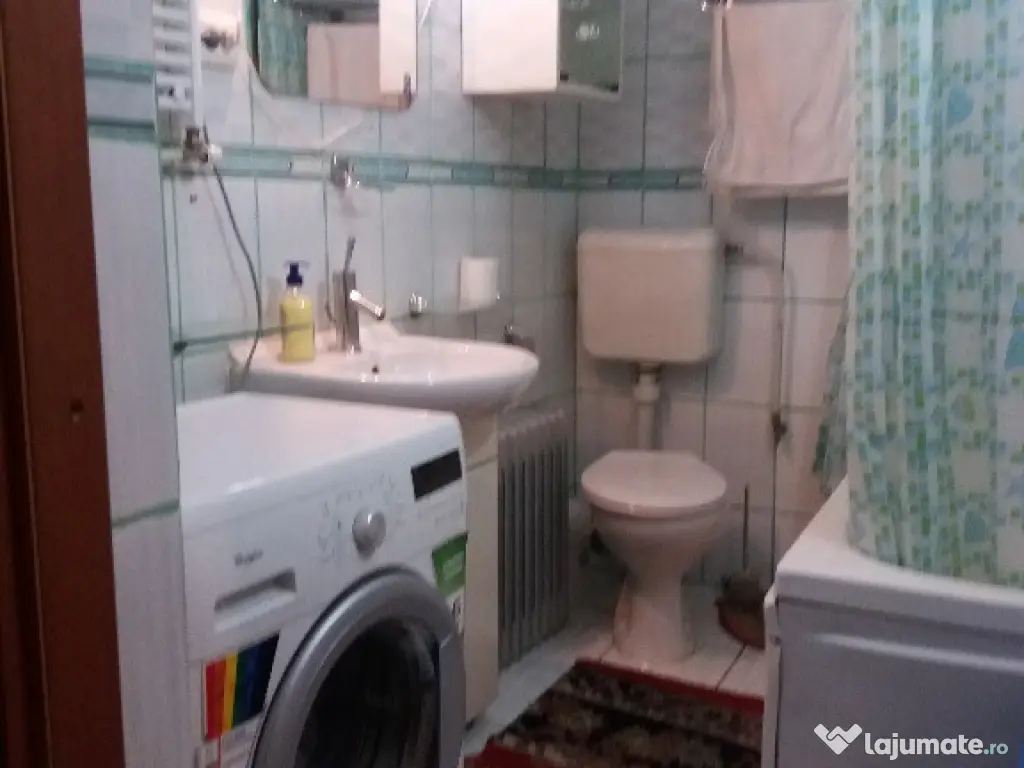 La 9 minute de Universitate, inchiriez garsoniera dubla 