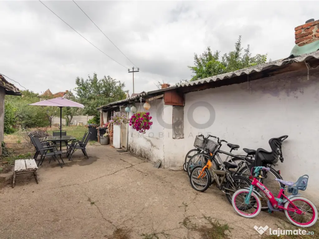 Casa renovabila cu teren de 620 mp in Cantemir 