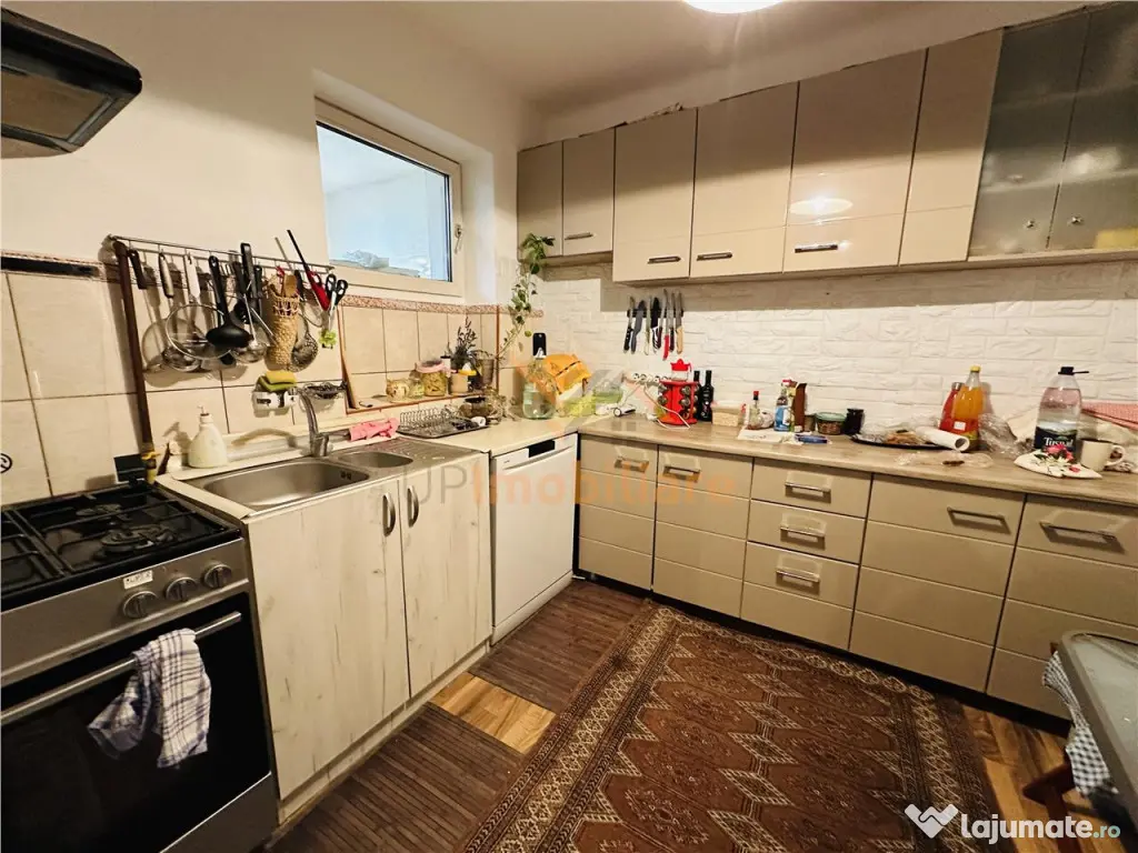 CASA CU ETAJ | TEREN 400 MP | ZONA DEALURI | STRADA MARIN PR