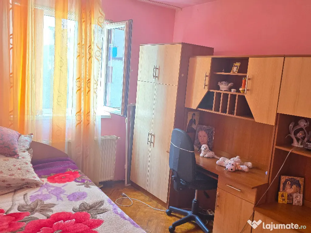 Vand apartament cu 2 camere in Deva, zona Dacia, etaj 2, mobilat, 