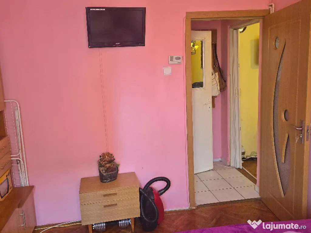Vand apartament cu 2 camere in Deva, zona Dacia, etaj 2, mobilat, 