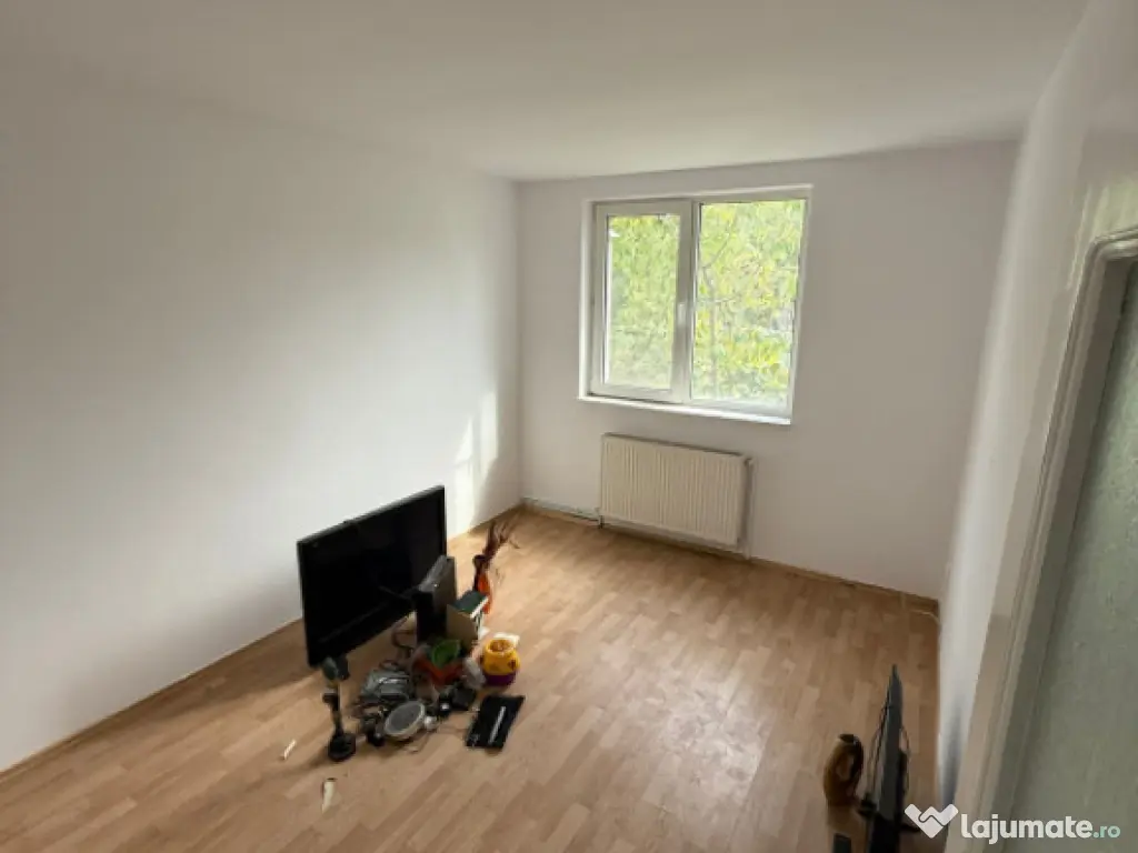 Apartament 3 camere, in casa tip vilă, cu terasă extinsă,