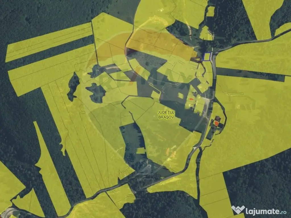 Teren de vis la poarta statiunii turistice Poiana Brașov... 