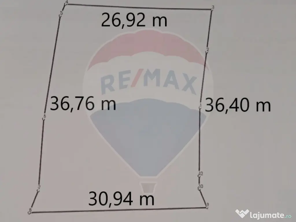 Teren de vis la poarta statiunii turistice Poiana Brașov... 