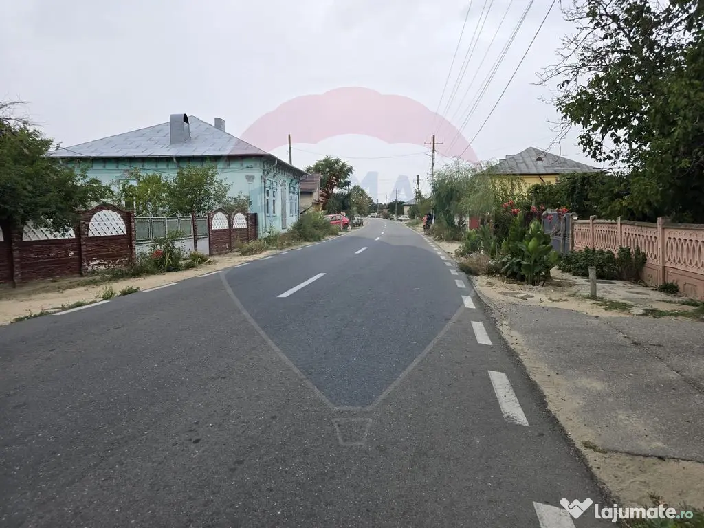 Casă / Vilă cu 5 camere de vânzare 