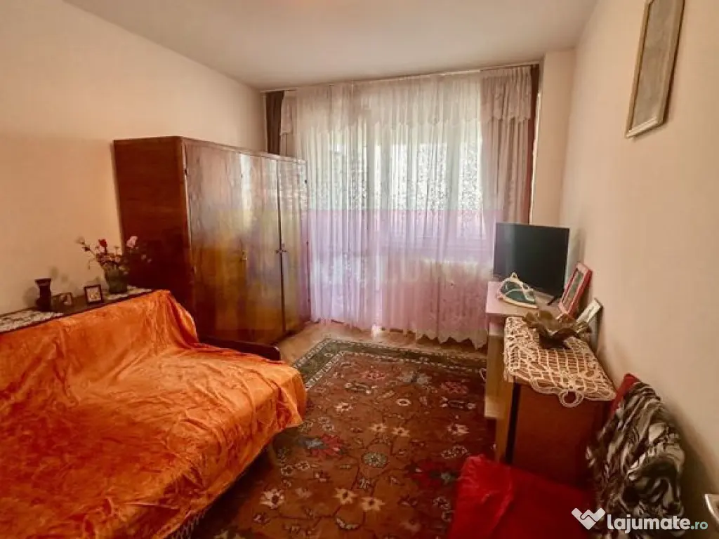 Apartament 3 camere Baba Novac- stradal-superpret 