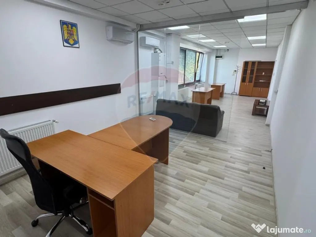 DE ÎNCHIRIAT – Spațiu de birou 50 mp în complexul Re...