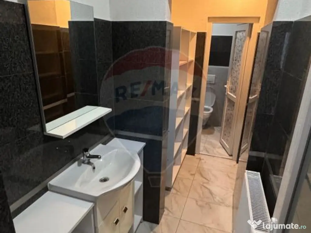 DE ÎNCHIRIAT – Spațiu de birou 50 mp în complexul Re...