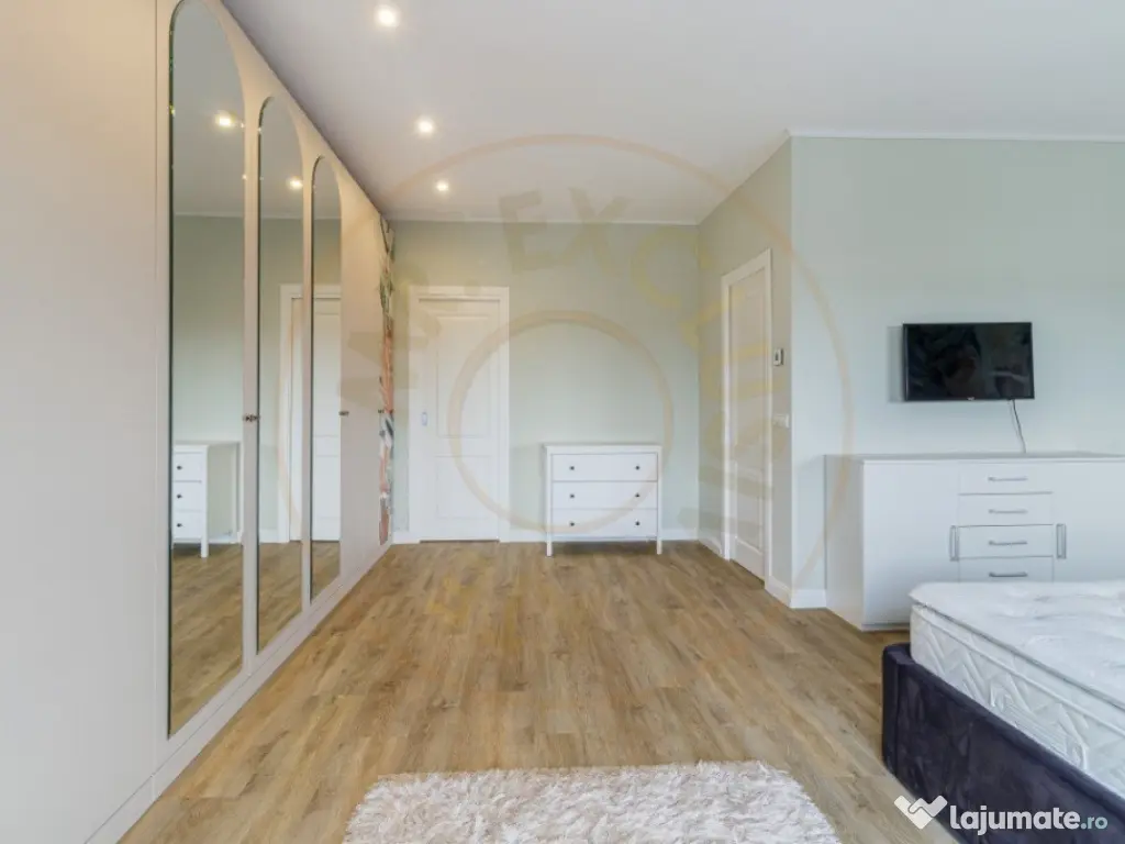 Apartament superb cu vedere panoramica spre lac! 