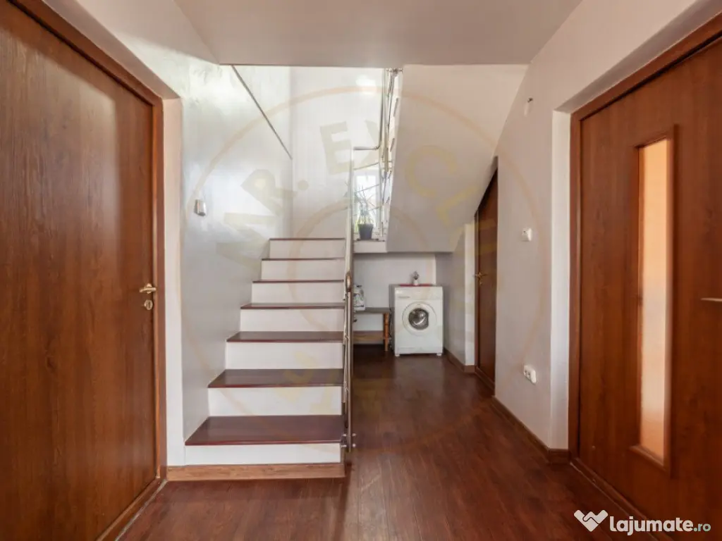 Casa cu teren generos si gradina spectaculoasa – Comuna Cu