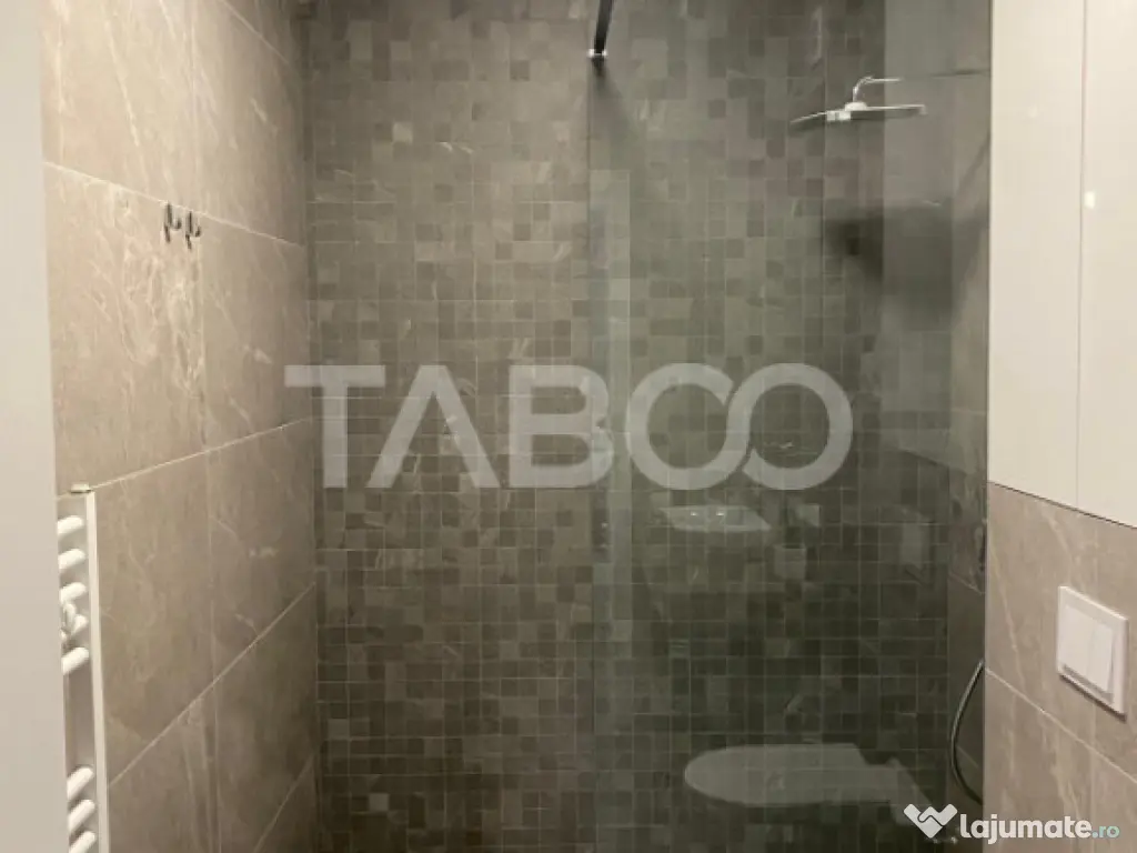 Apartament de vanzare 2 camere decomandate zona Park Lake C 