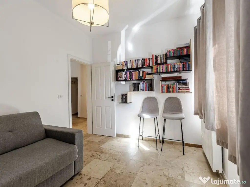 Casă de vânzare – Via Carmina, Vladimirescu -zonă re... 