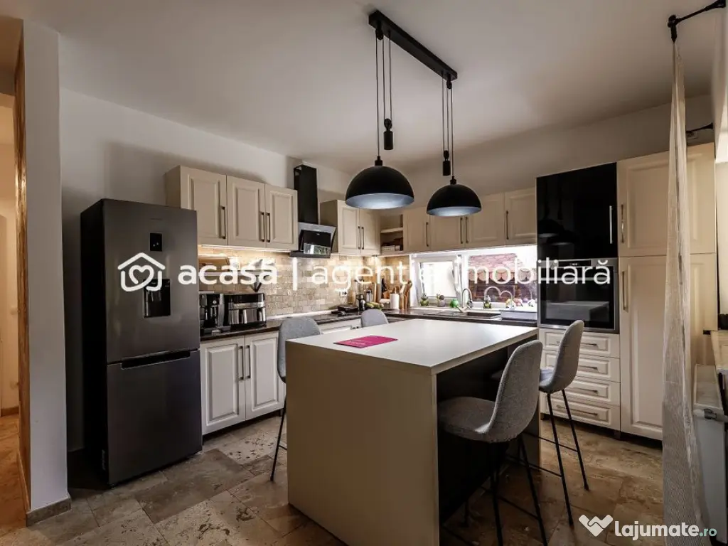 Casă de vânzare – Via Carmina, Vladimirescu -zonă re... 