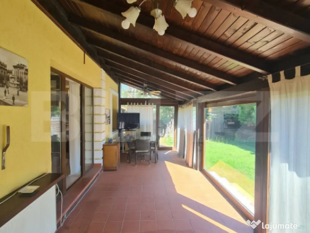 Casa individuala cu 4 camere, 520 mp de teren, zona cu acces