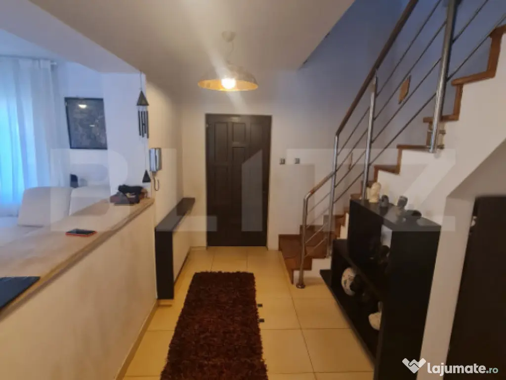 Casa individuala cu 4 camere, 520 mp de teren, zona cu acces