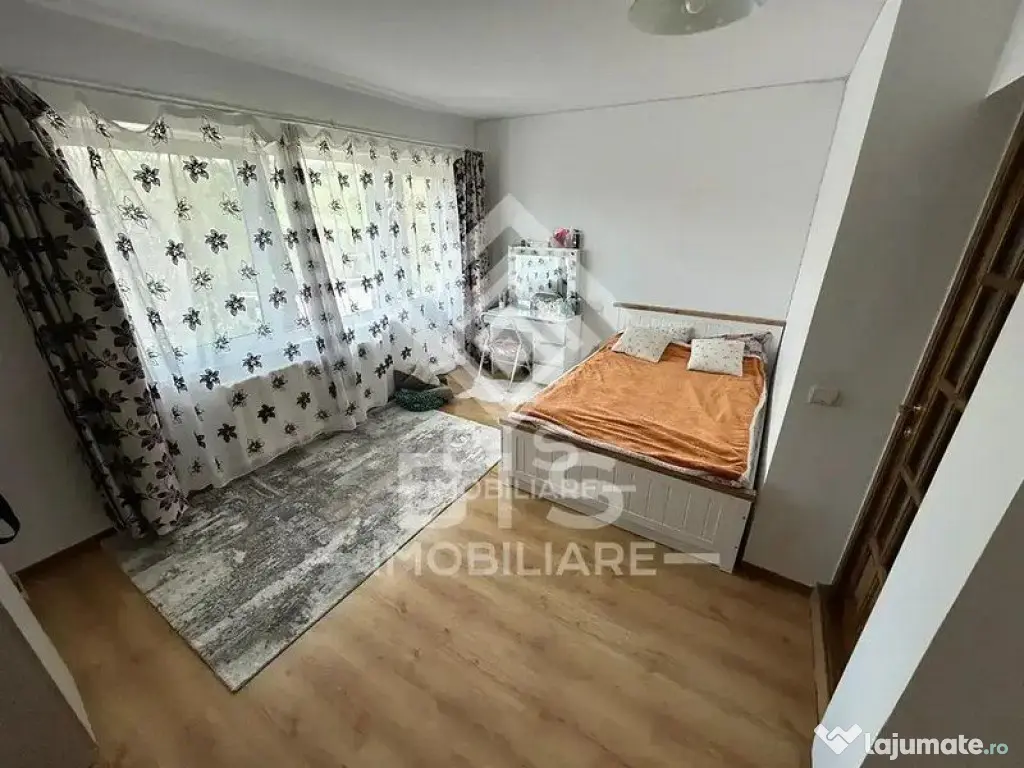 Casa spatioasa pe 3 nivele - Sigmir