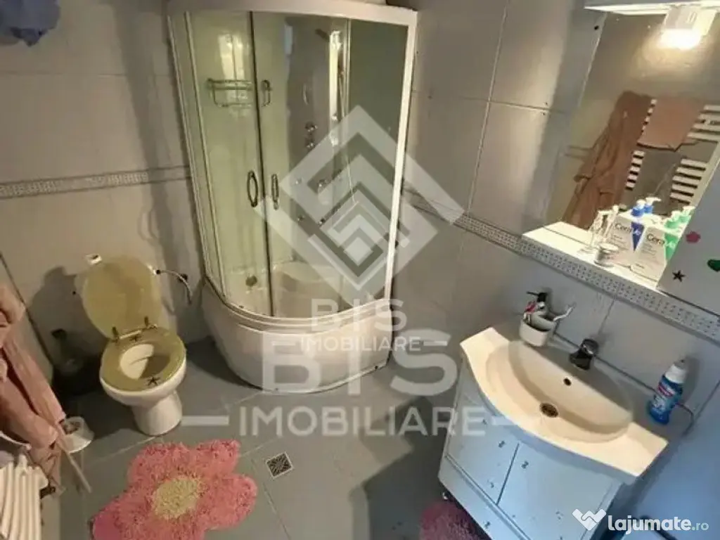 Casa spatioasa pe 3 nivele - Sigmir