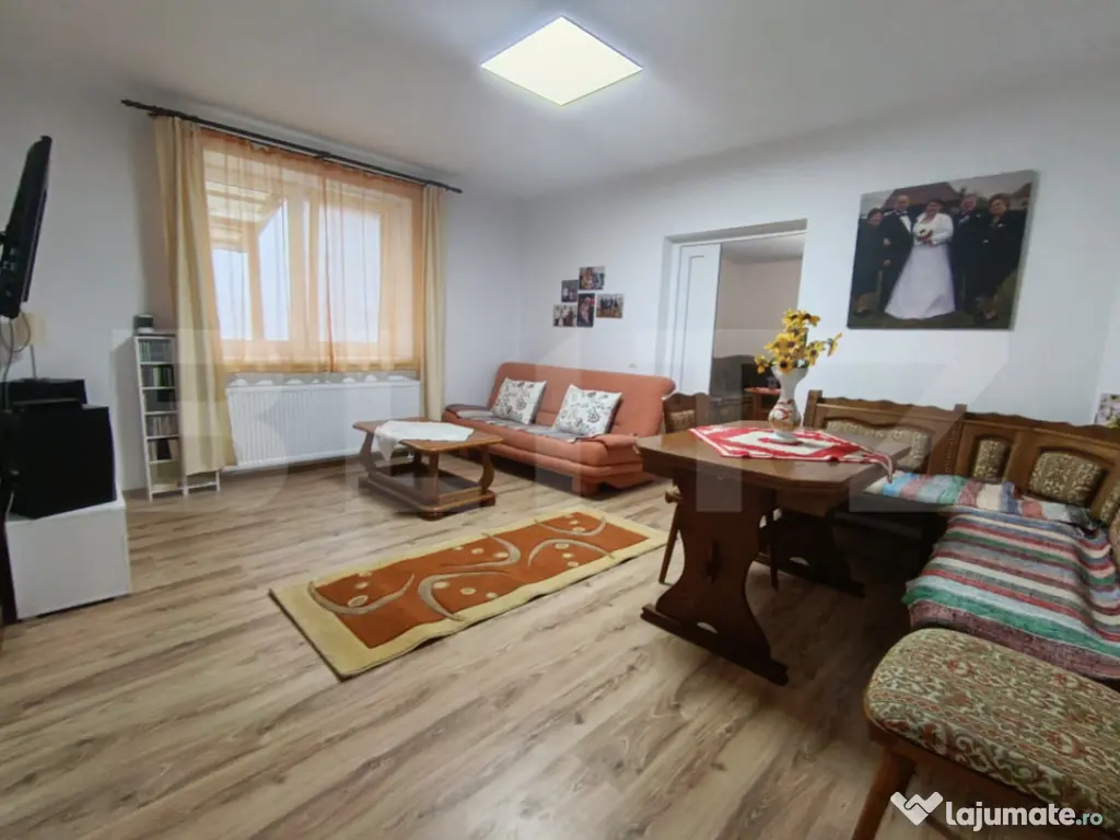 Casa cu 3 camere și teren în suprafață de 2000 mp