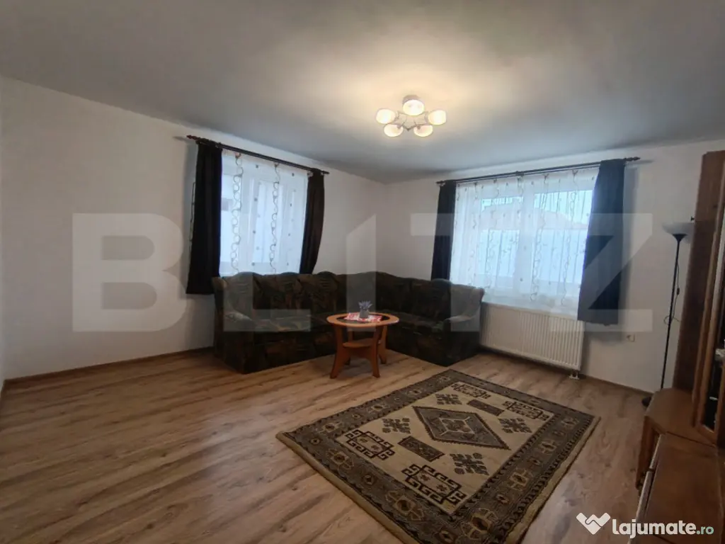 Casa cu 3 camere și teren în suprafață de 2000 mp