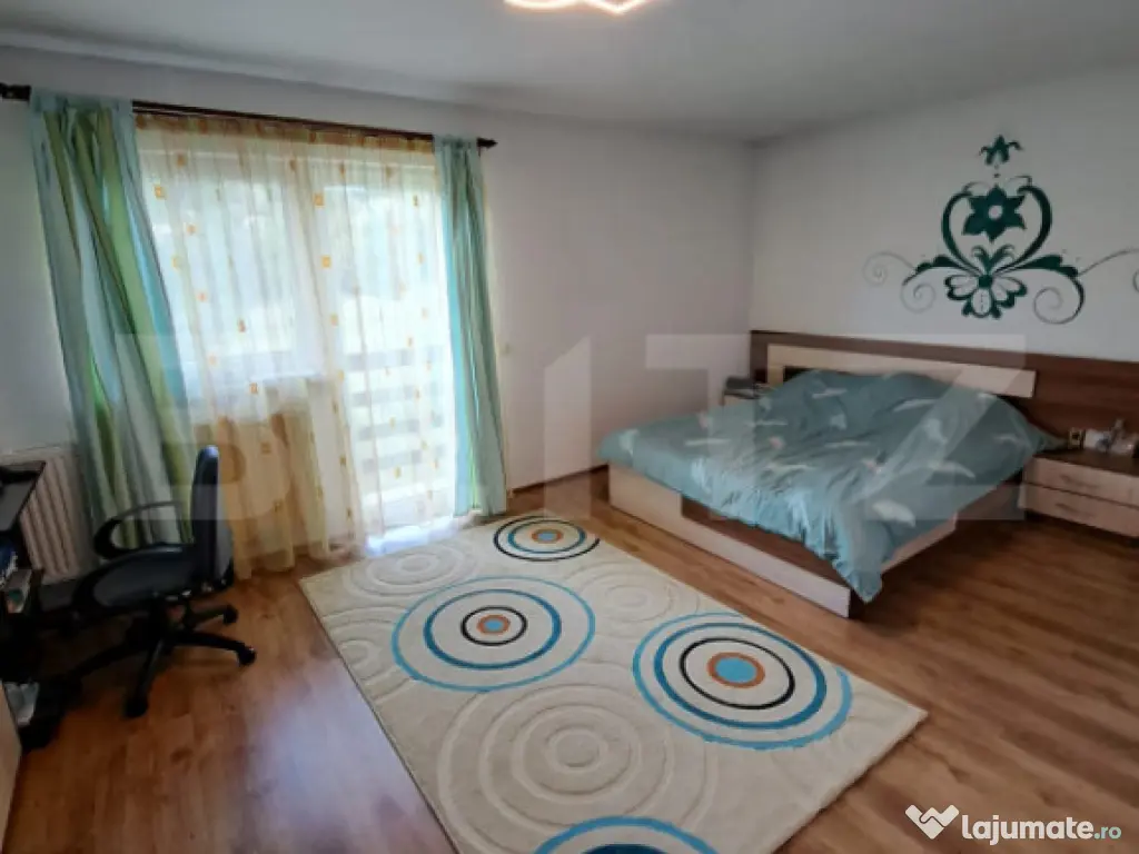 Casă 330 m² – teren 1210 m² – ideală pentru locuinț