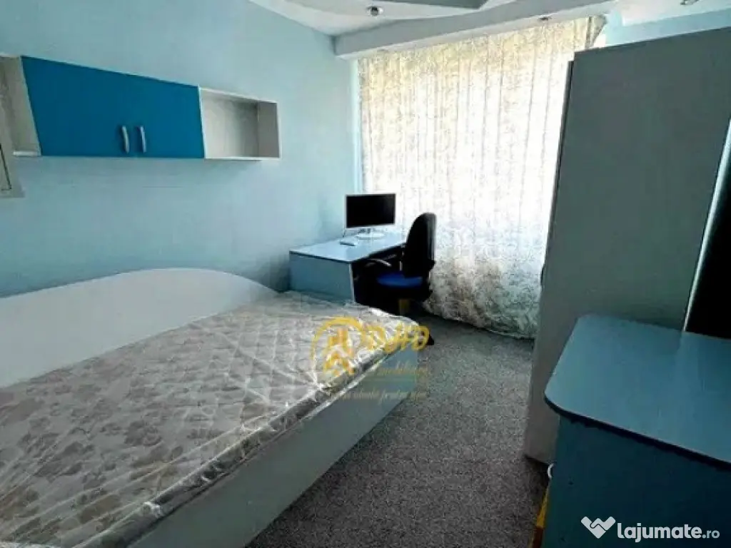 Apartament cu 3 camere in zona Podu Ros 