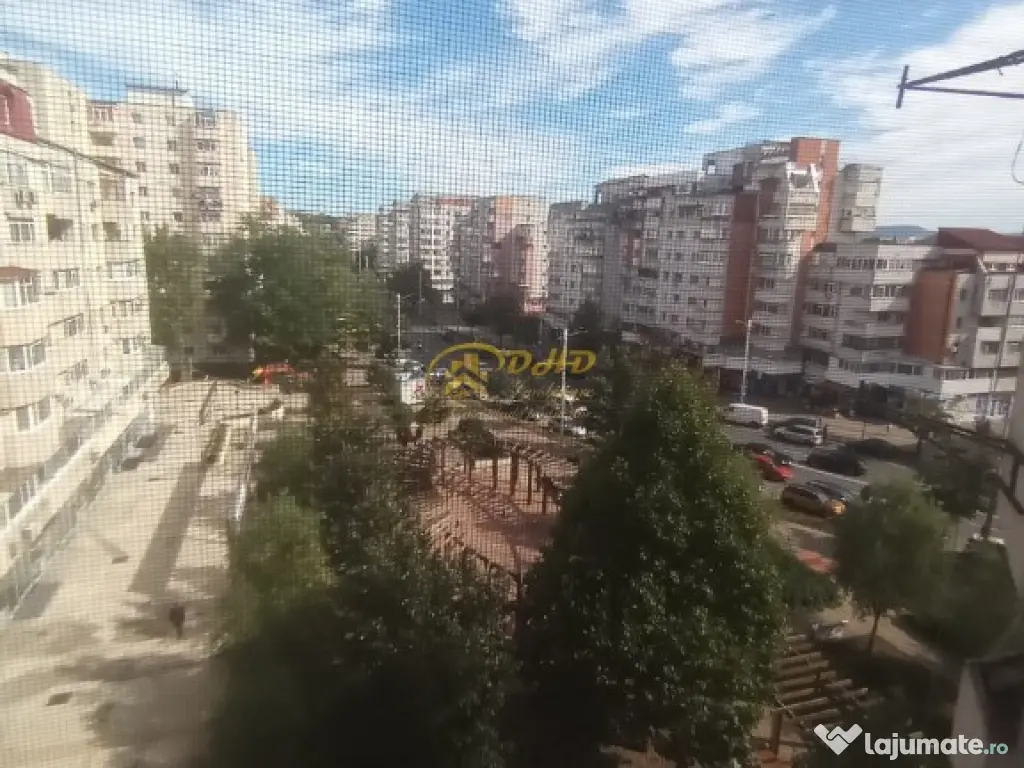 Apartament 4 camere decomandate - Păcurari