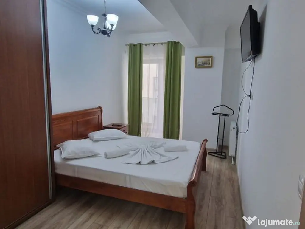 Mamaia zona Butoaie, bloc nou , mobilat utilat 