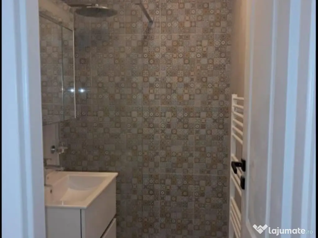 Apartament 2 camere cu vedere spectaculoasa asupra orasului 