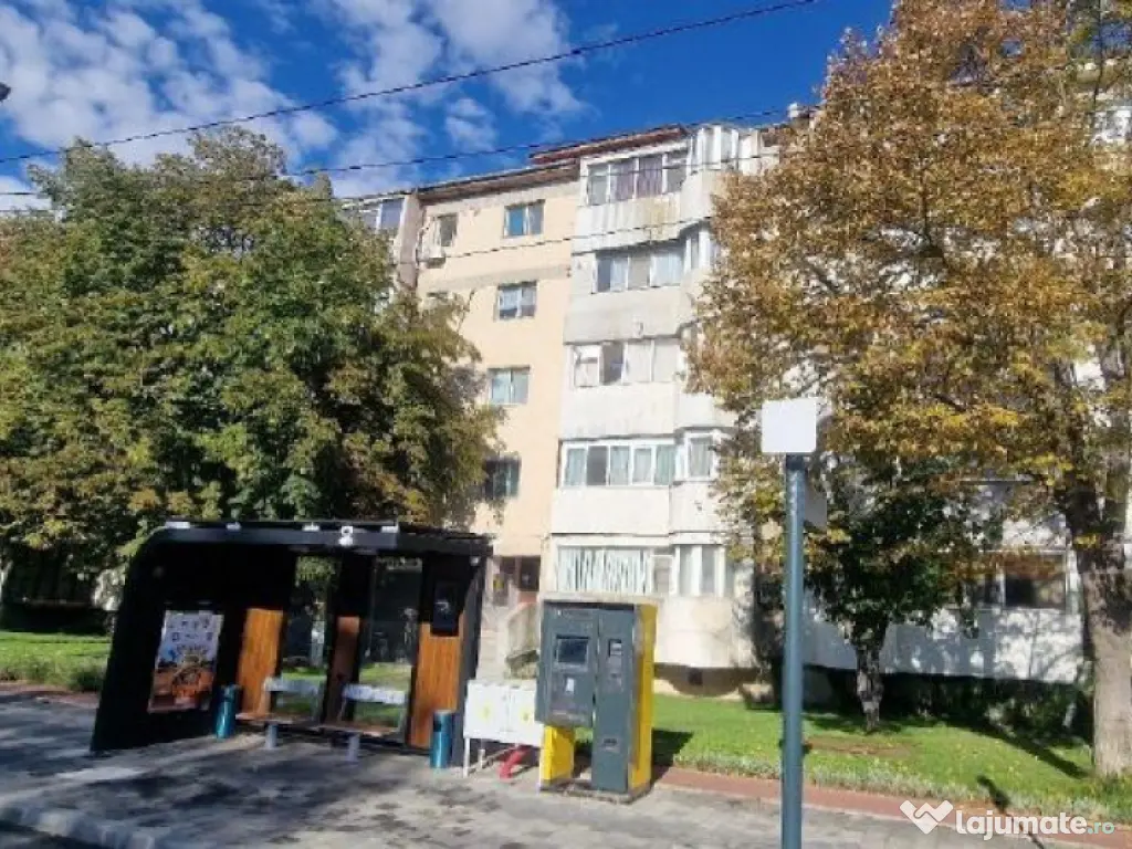 Cota de 3/16 din apartament 3 camere, Loc. Slobozia, Jud....