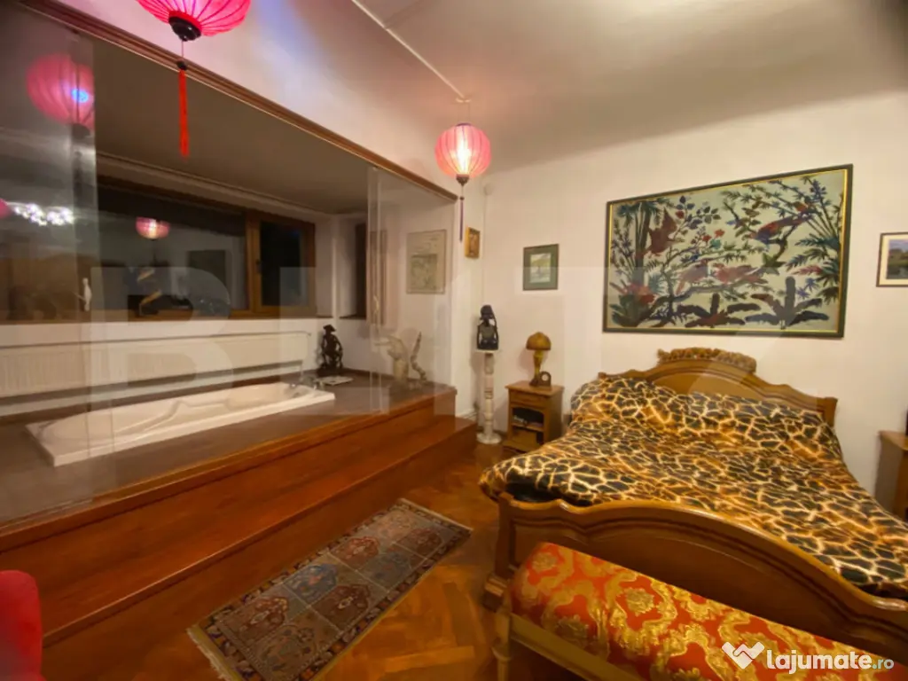 Apartament unic in vilă interbelică de 3 camere, 130mp cu